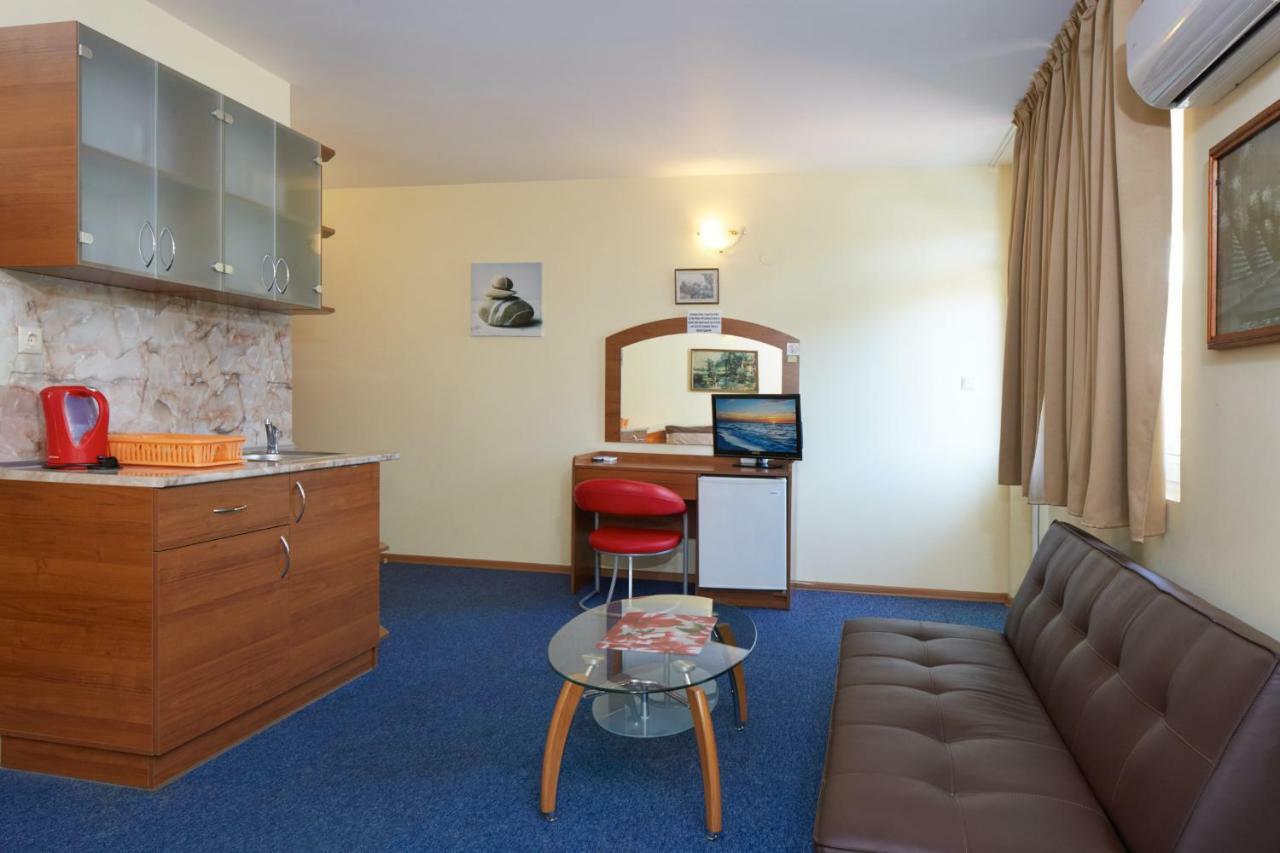 Guest House Plechkarovi Ravda ภายนอก รูปภาพ