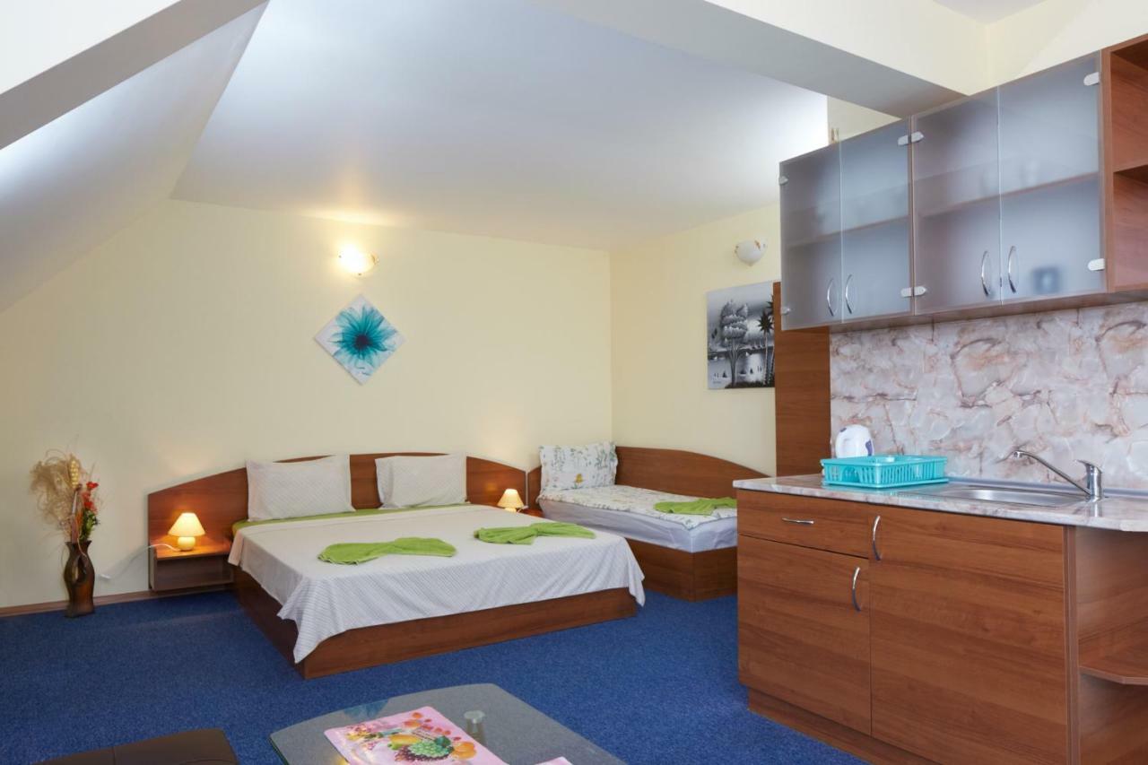 Guest House Plechkarovi Ravda ภายนอก รูปภาพ