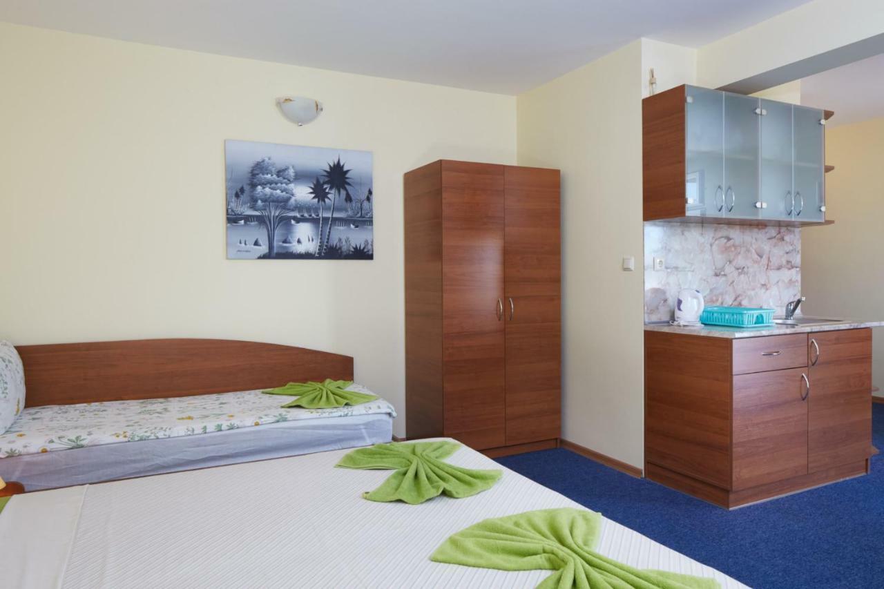 Guest House Plechkarovi Ravda ภายนอก รูปภาพ