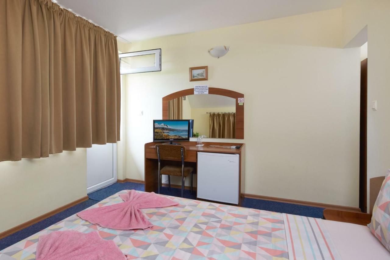 Guest House Plechkarovi Ravda ภายนอก รูปภาพ