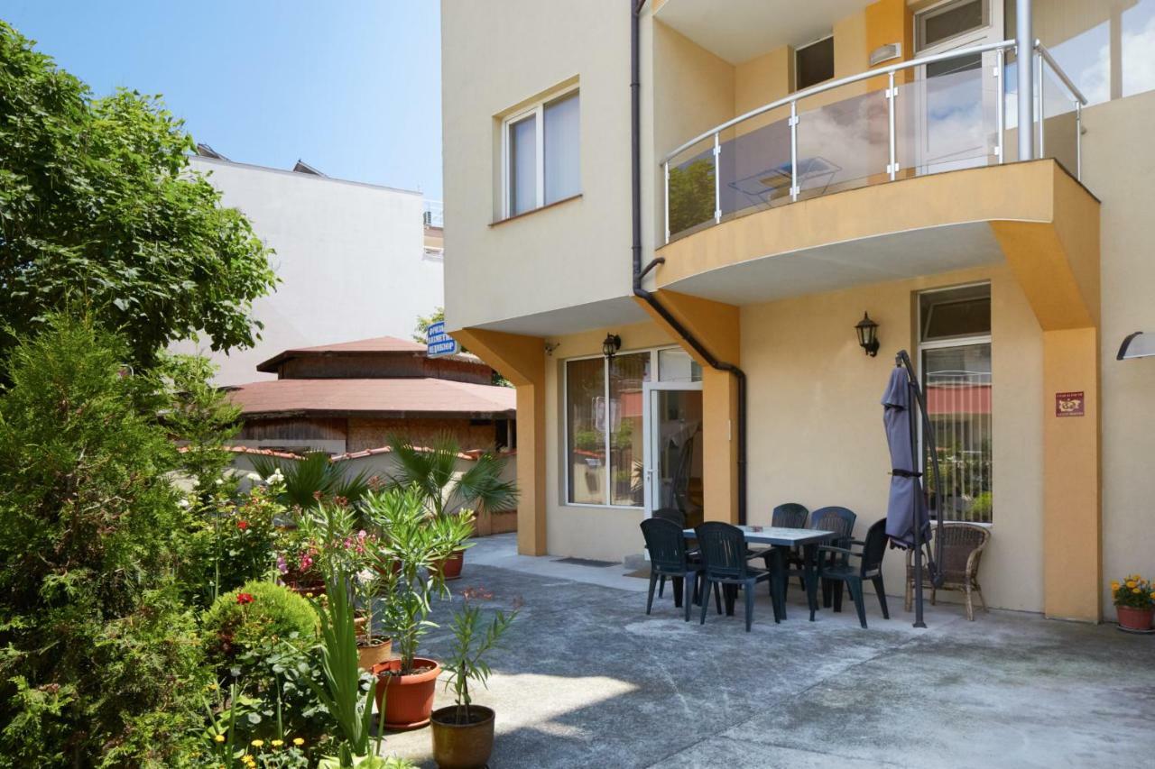 Guest House Plechkarovi Ravda ภายนอก รูปภาพ
